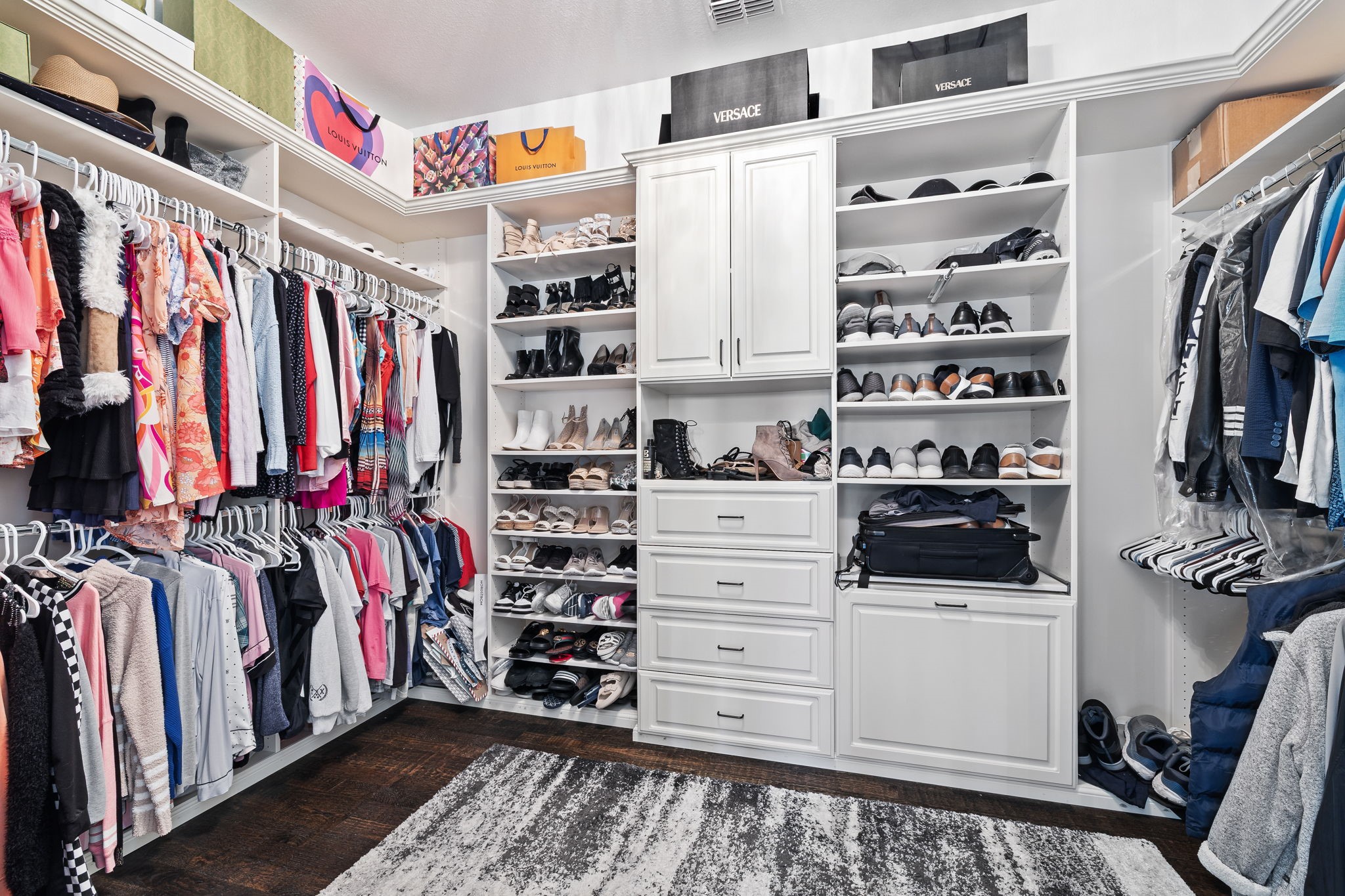 5442 Beacon Hill Drive