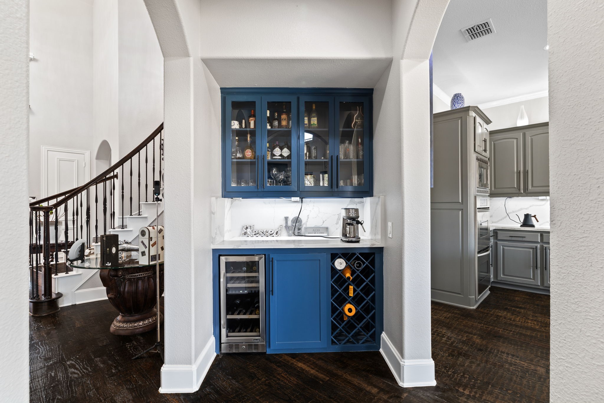 5442 Beacon Hill Drive