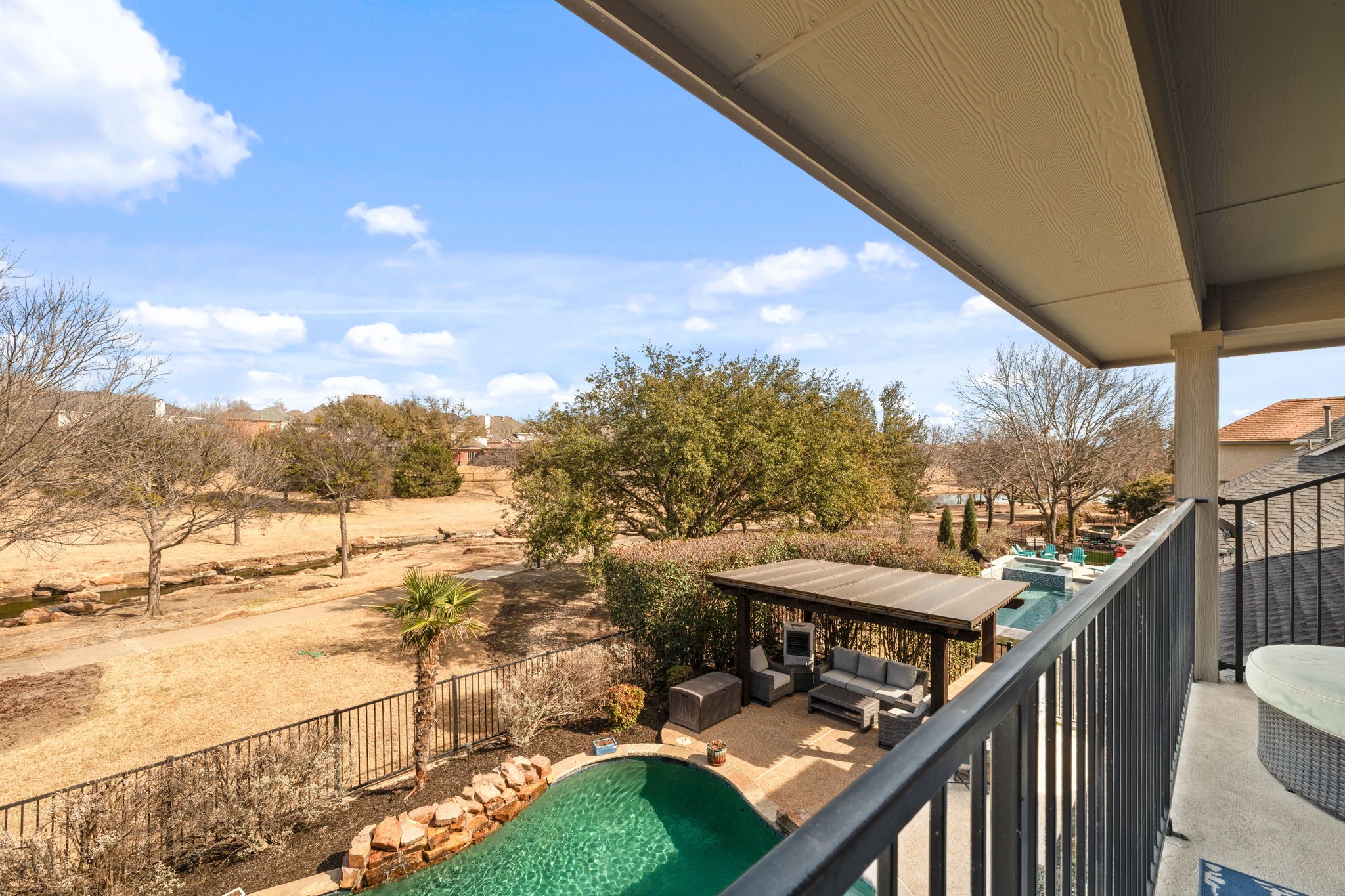 5442 Beacon Hill Drive