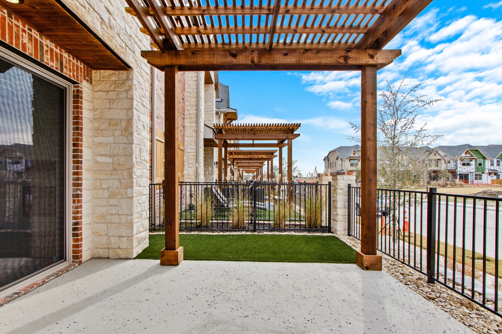 1232 Armstrong