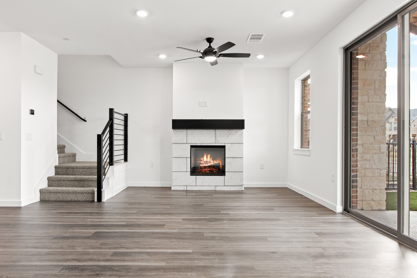 1232 Armstrong