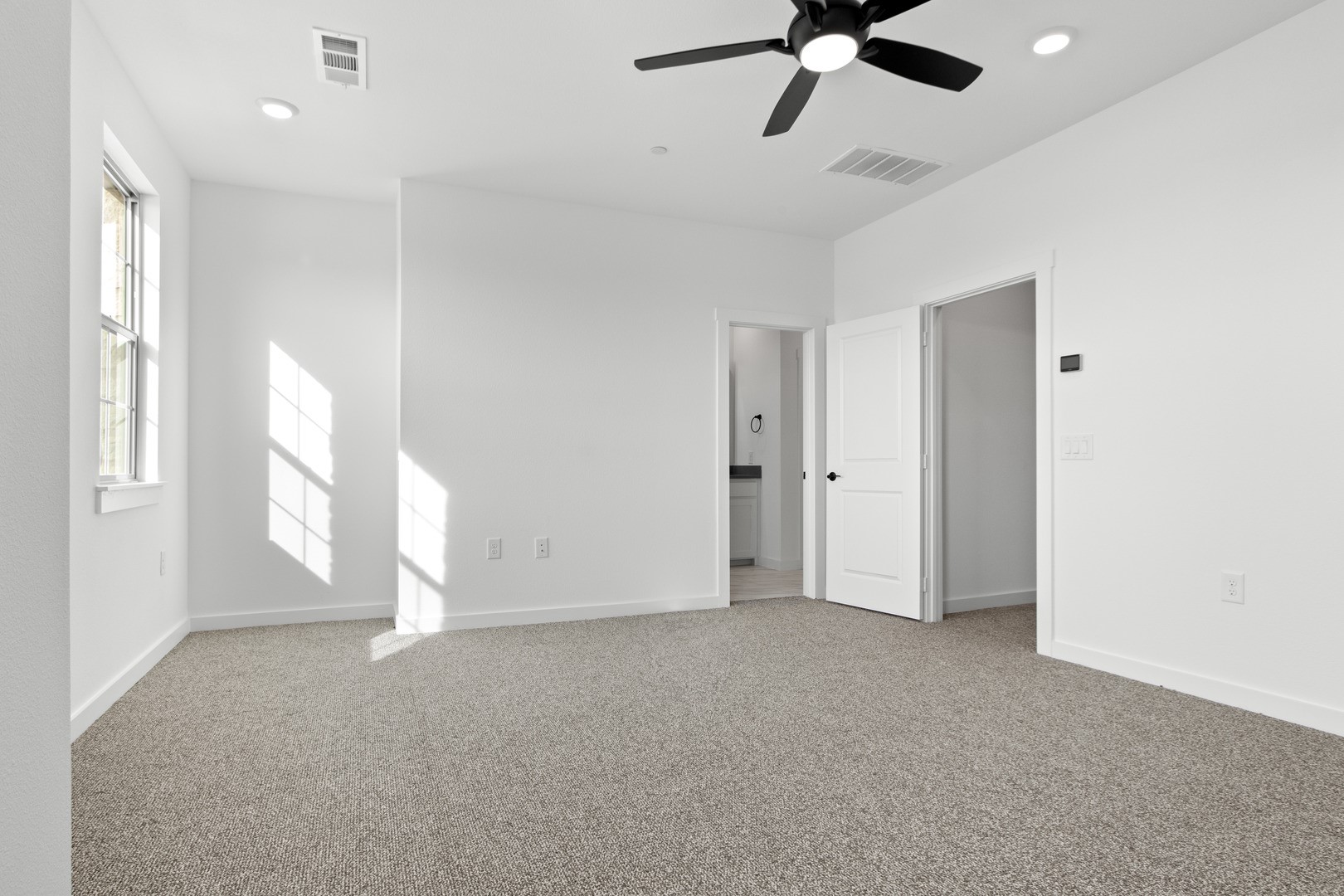 1232 Armstrong