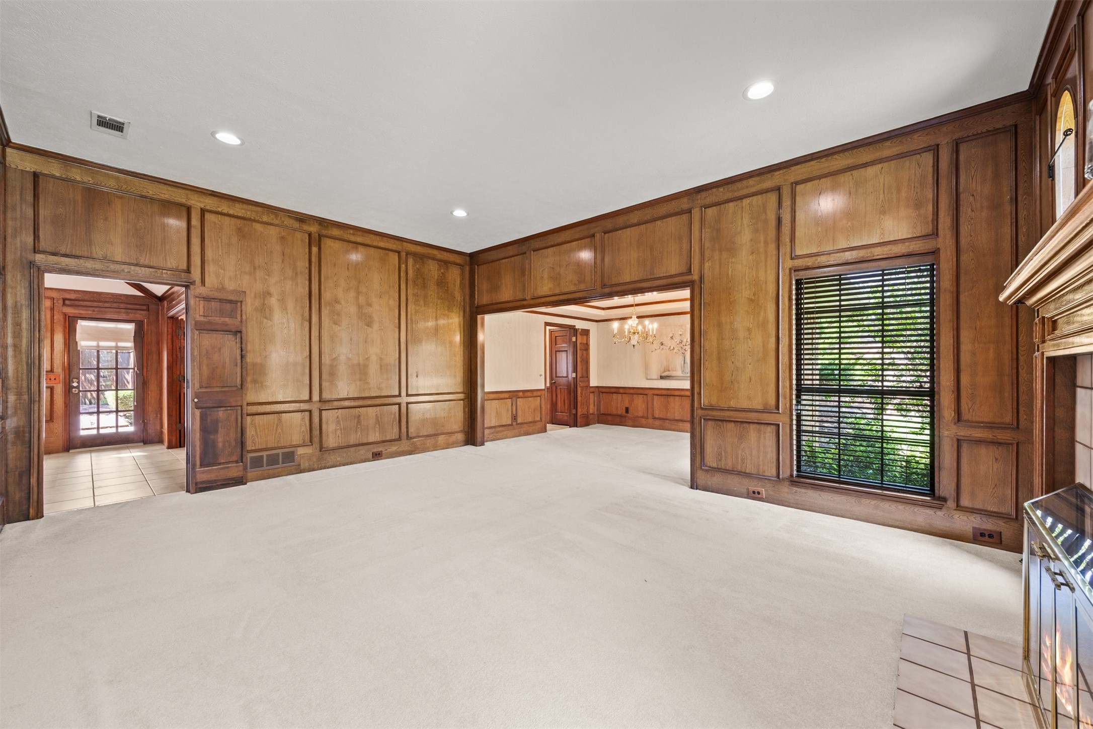 3420 Eisenhower Lane