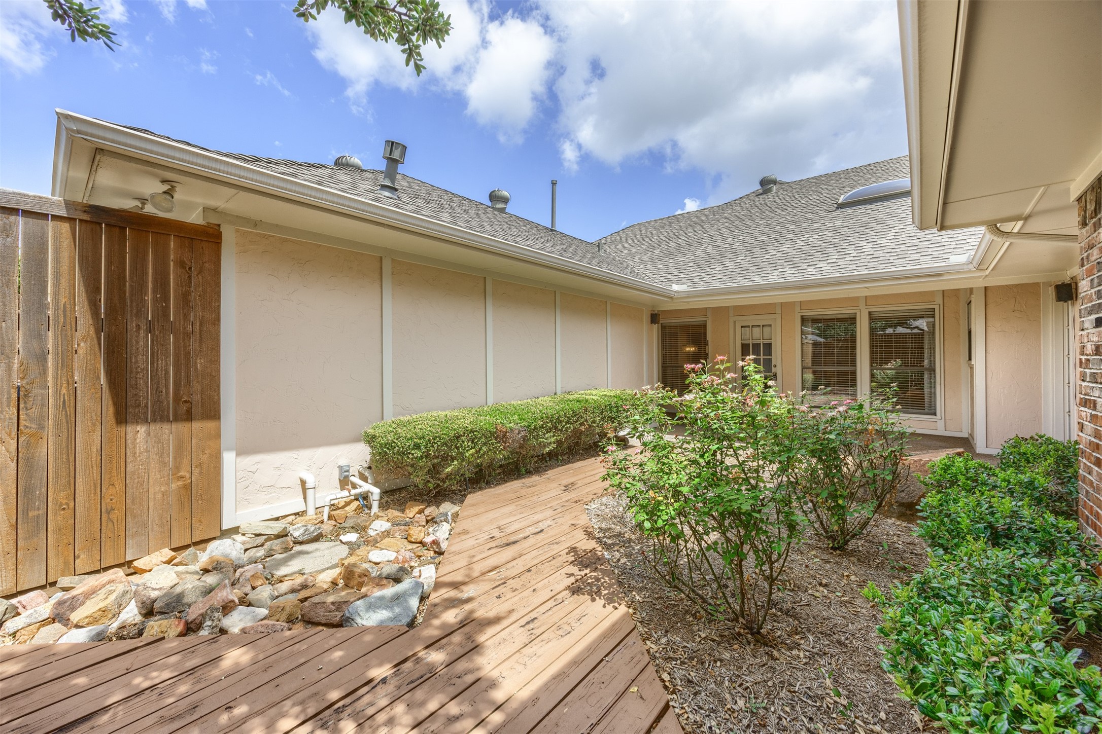 3420 Eisenhower Lane