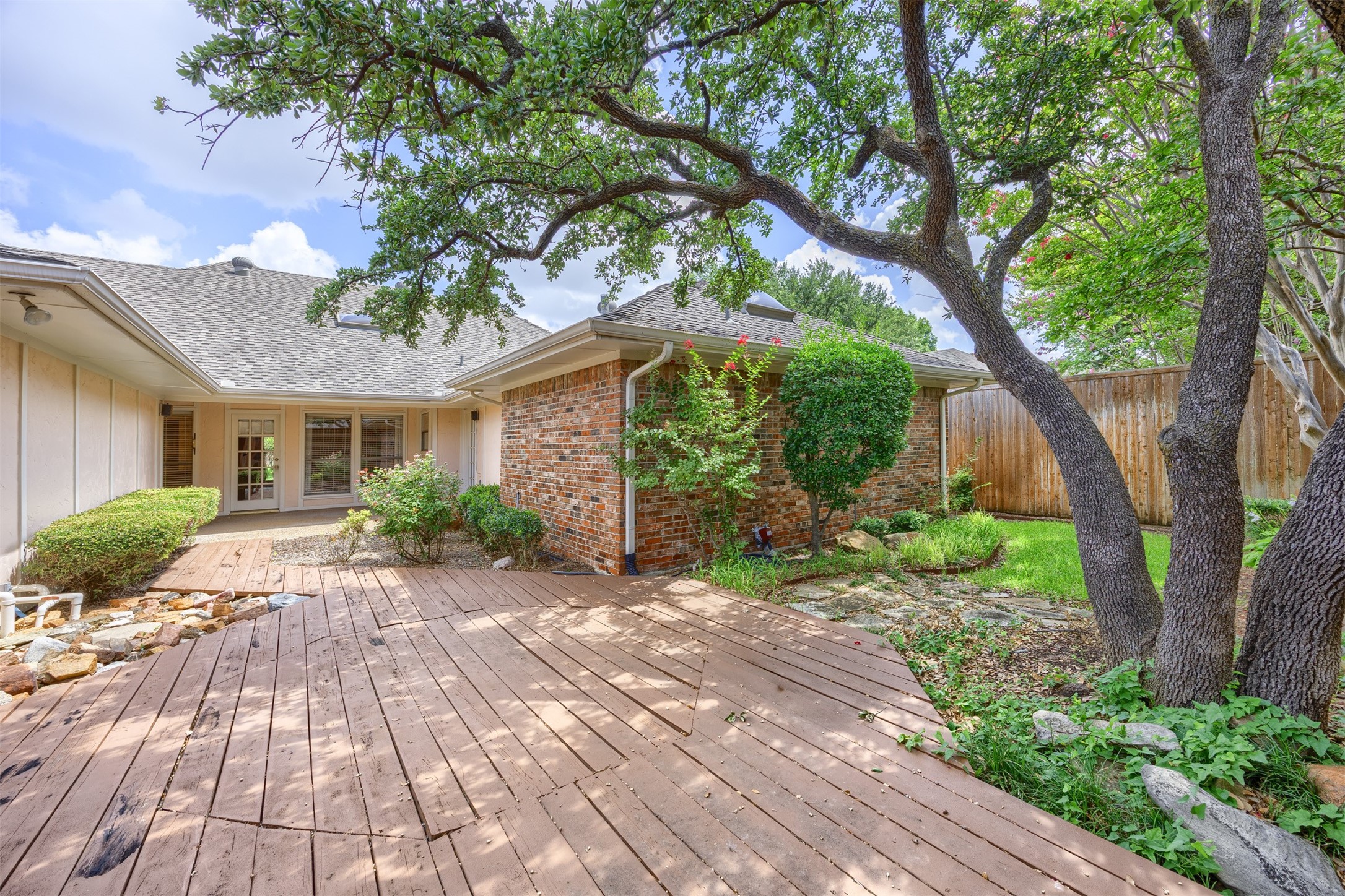 3420 Eisenhower Lane
