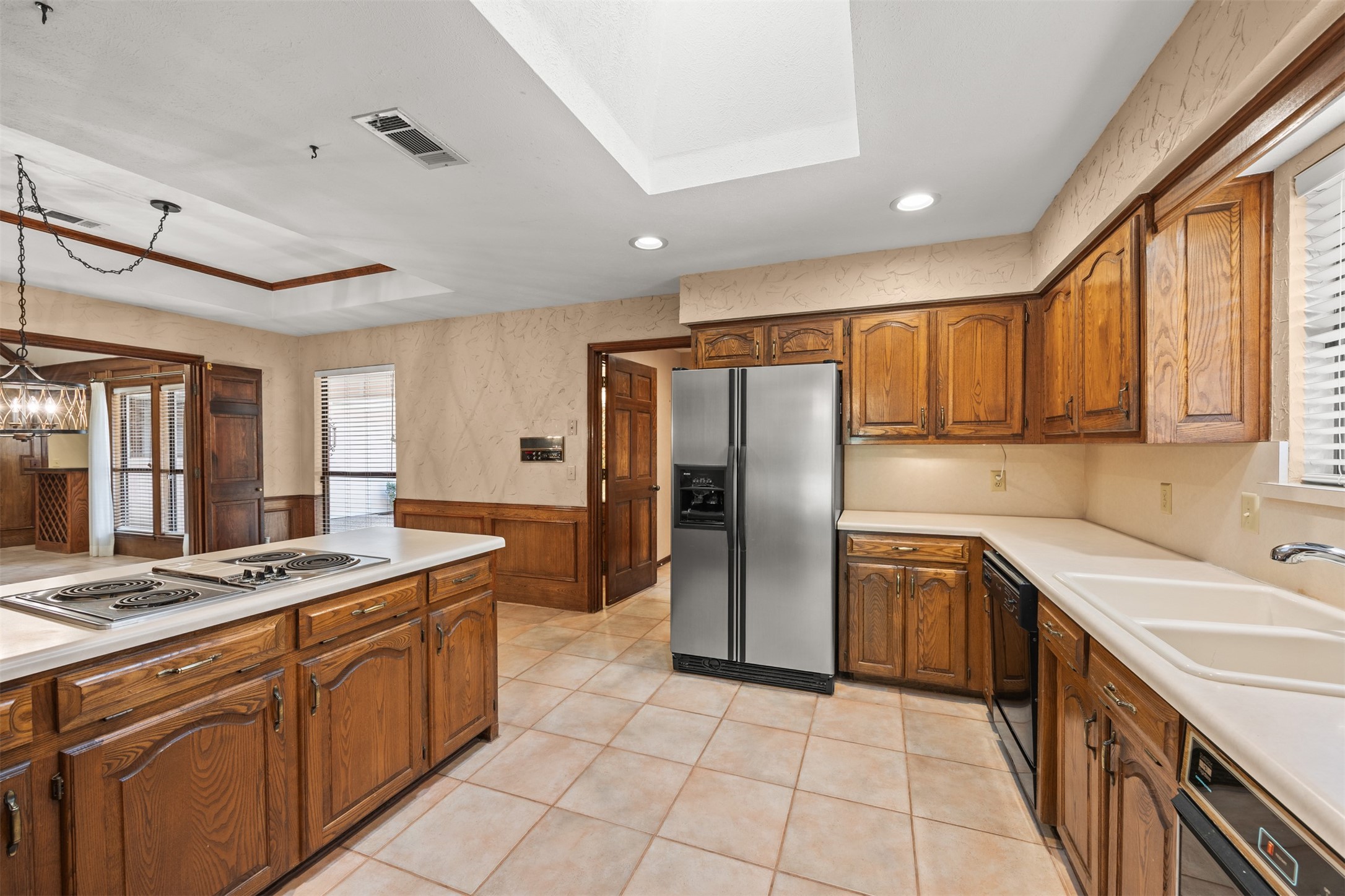 3420 Eisenhower Lane