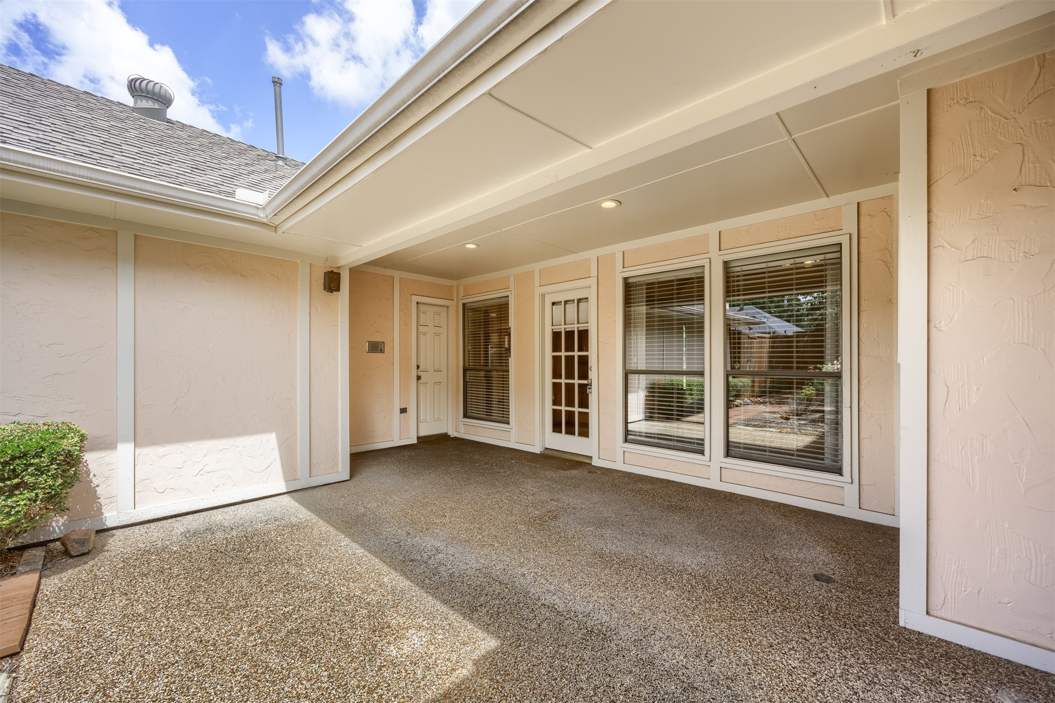 3420 Eisenhower Lane