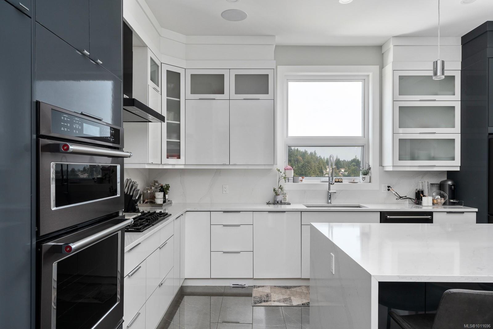 3630 Ridge View Terr