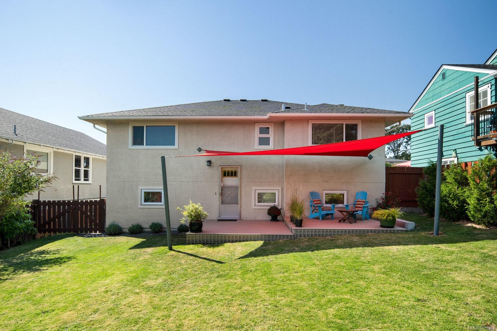 3223 Doncaster Dr