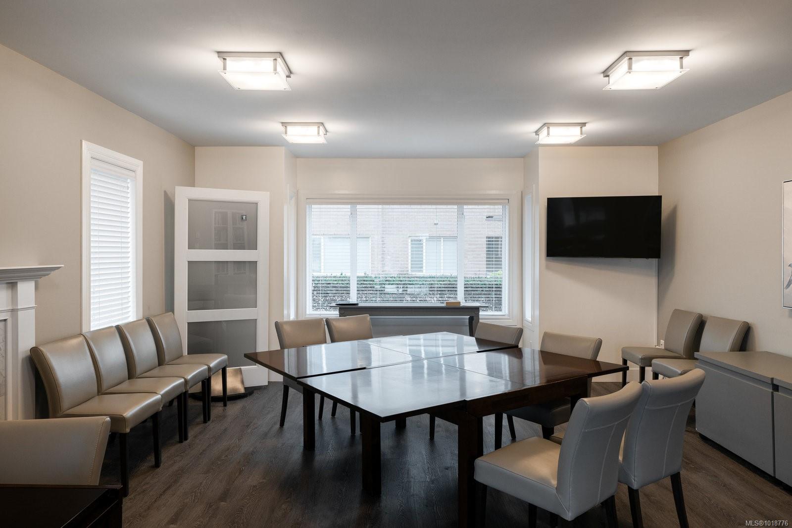 50 Songhees Rd # 618