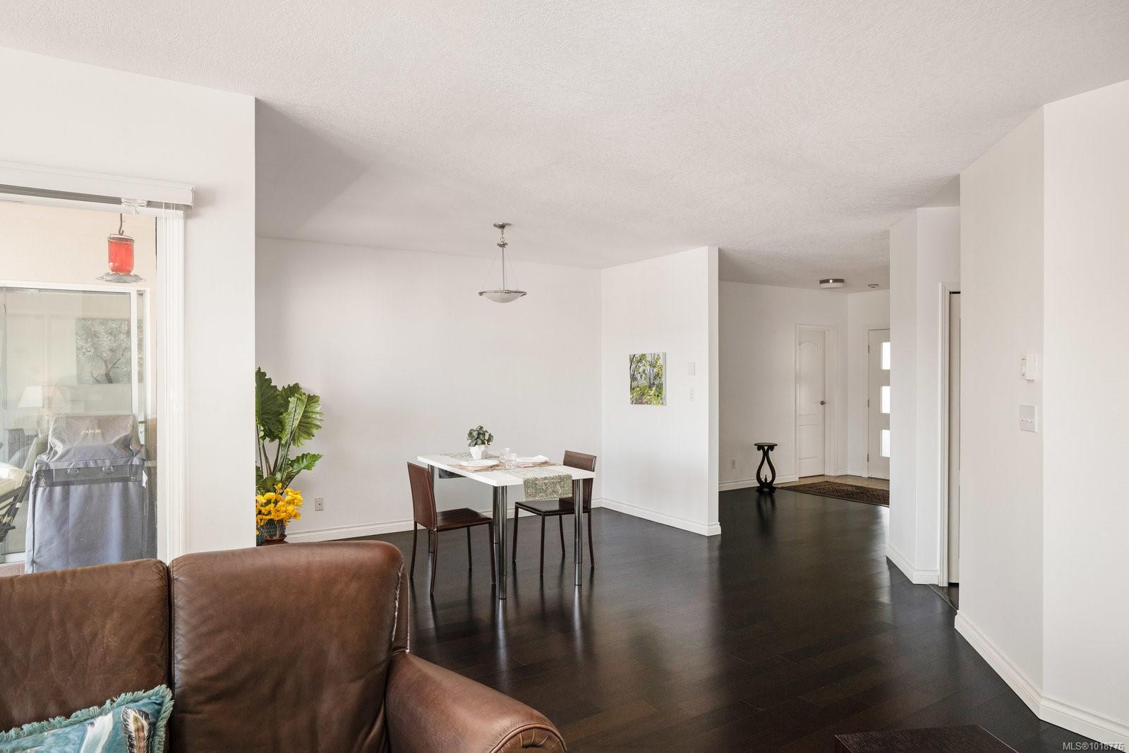 50 Songhees Rd # 618