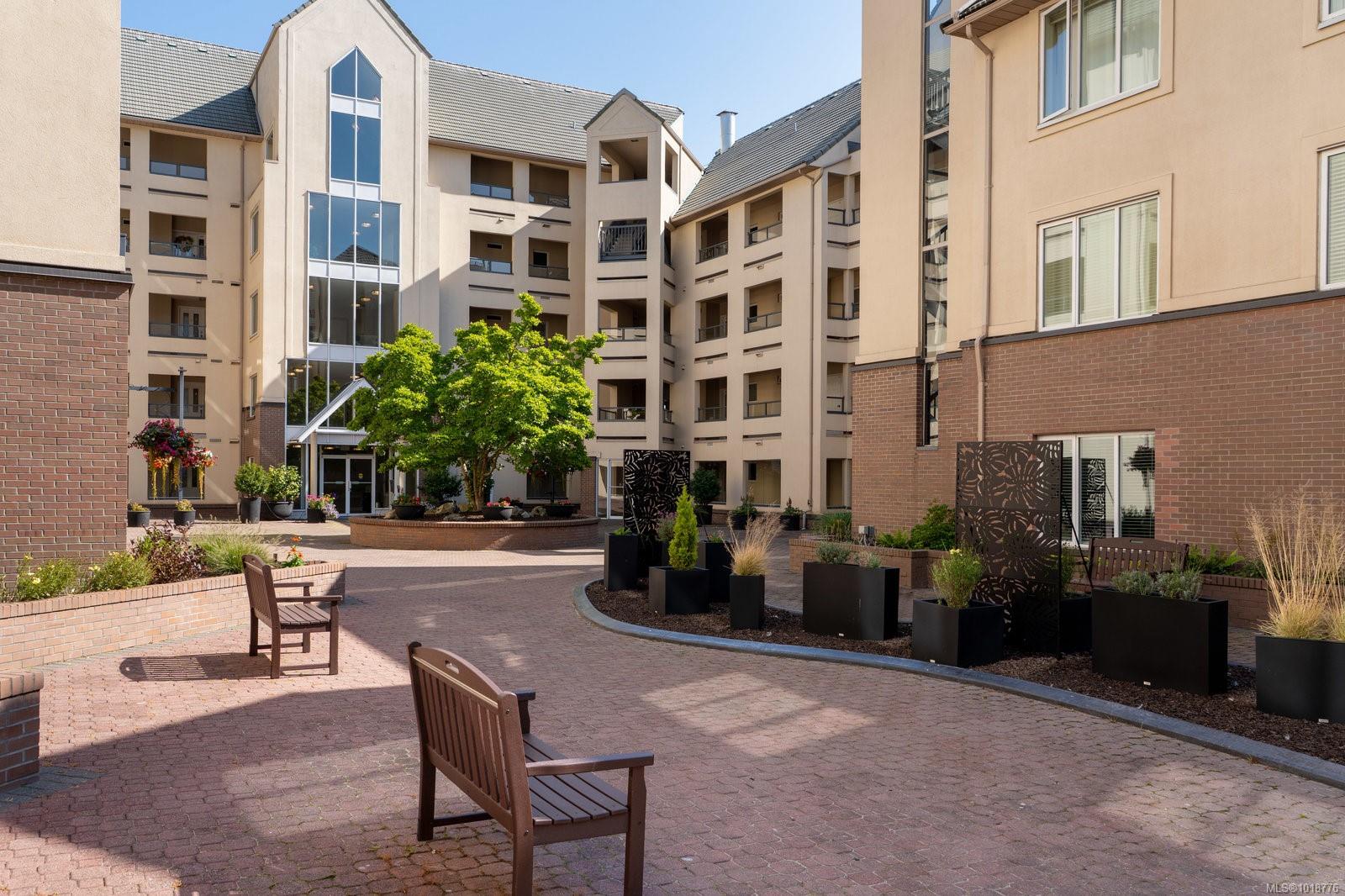 50 Songhees Rd # 618