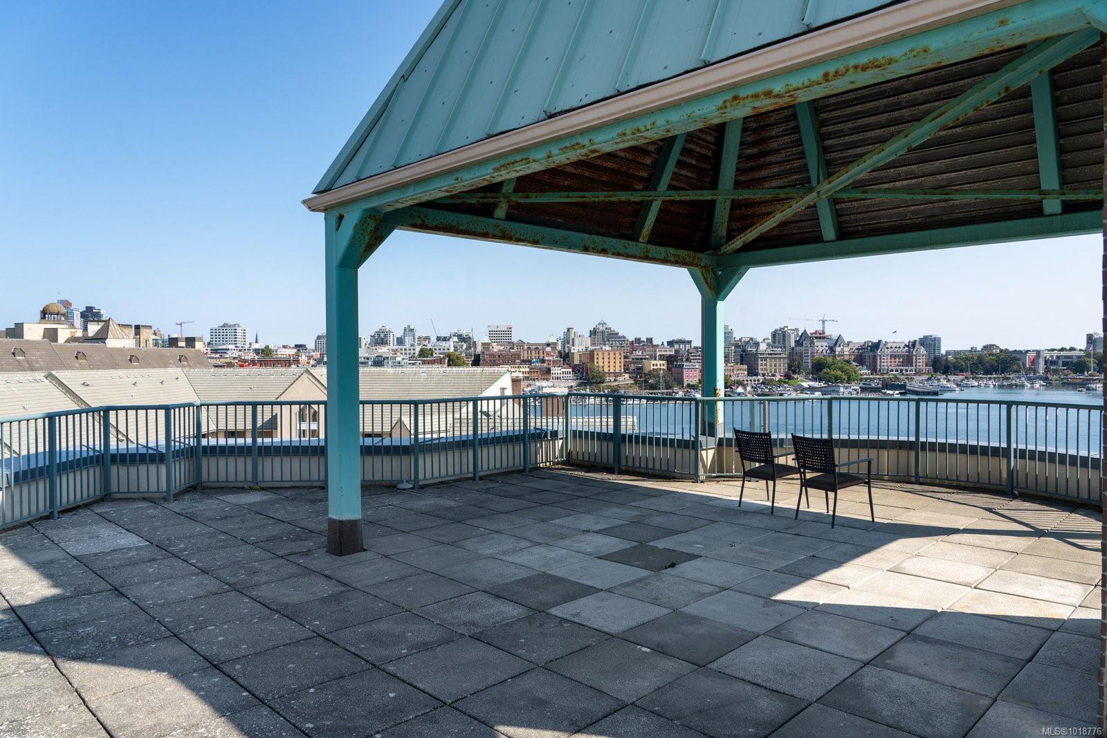 50 Songhees Rd # 618