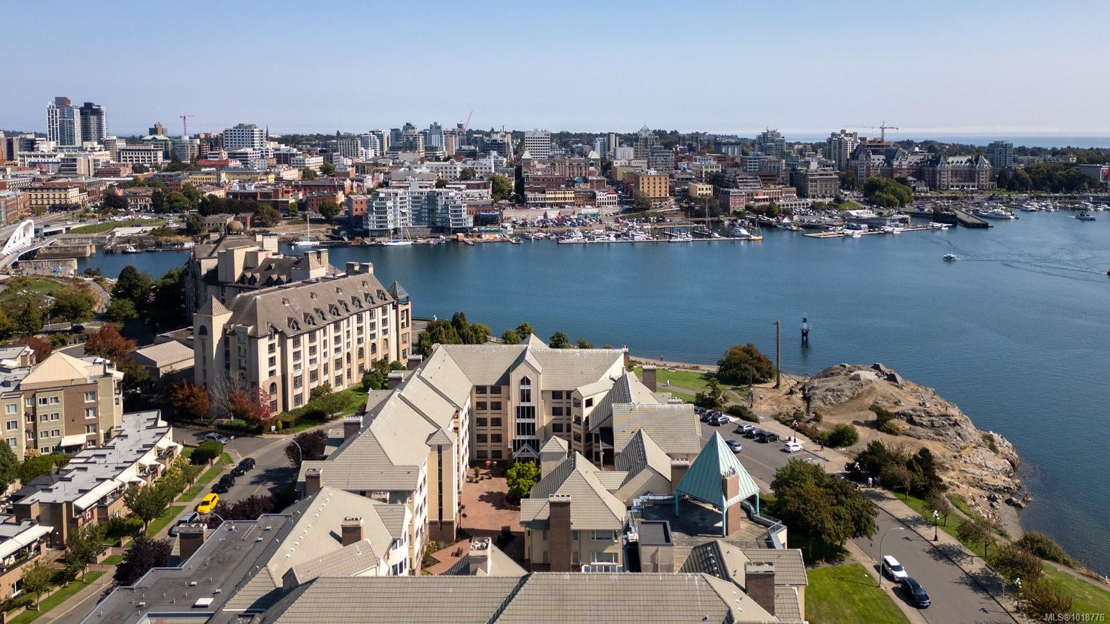 50 Songhees Rd # 618