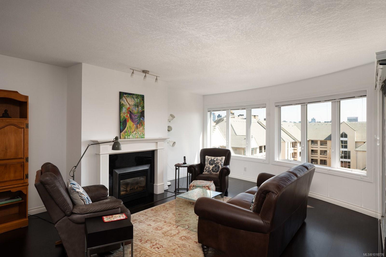 50 Songhees Rd # 618