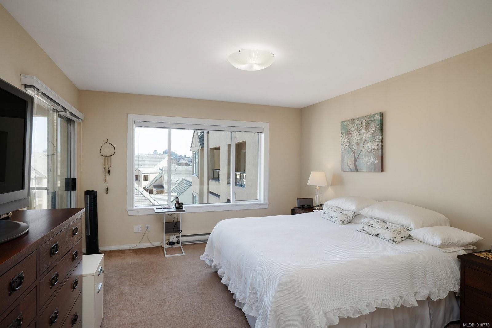 50 Songhees Rd # 618