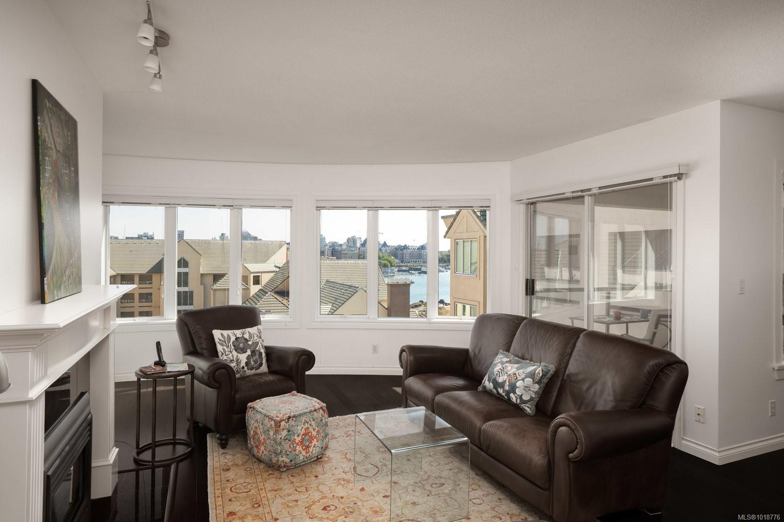 50 Songhees Rd # 618