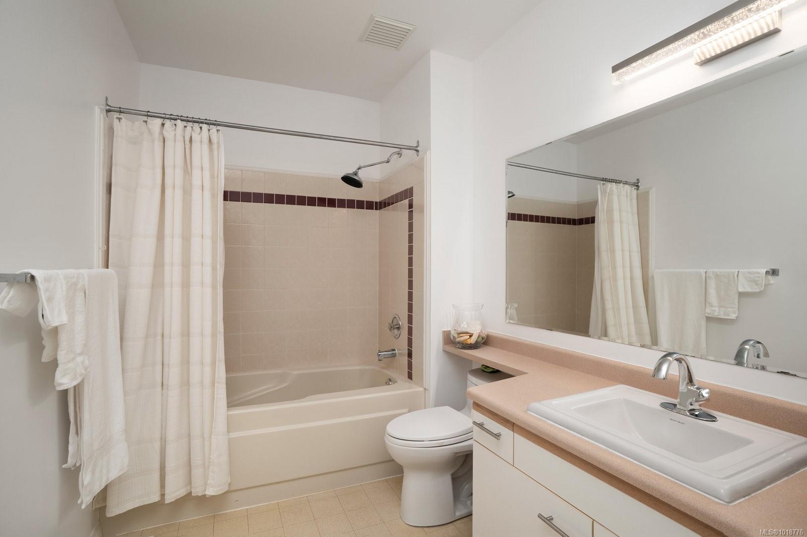 50 Songhees Rd # 618