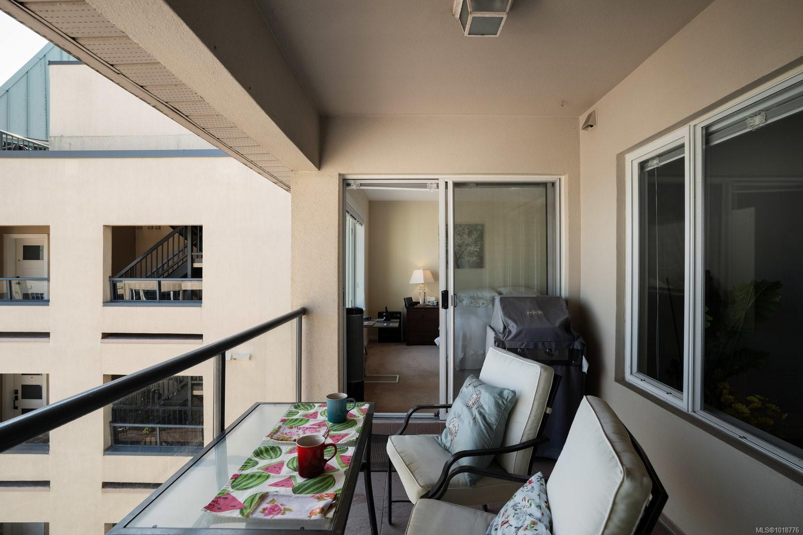 50 Songhees Rd # 618