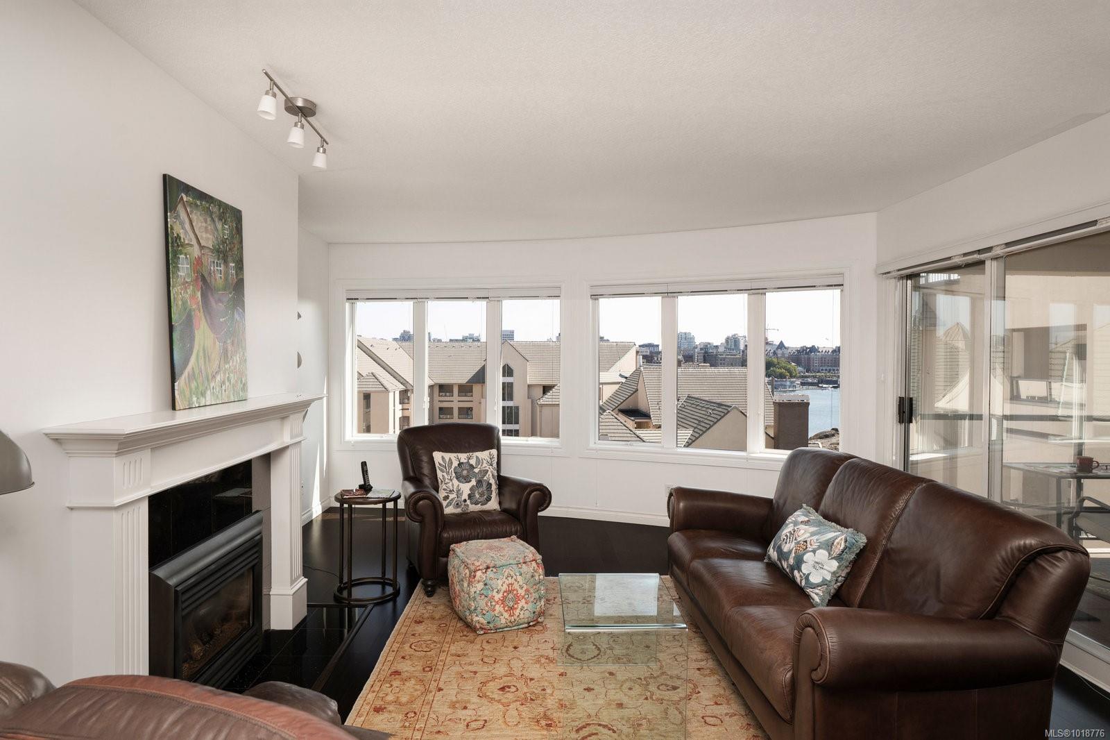 50 Songhees Rd # 618