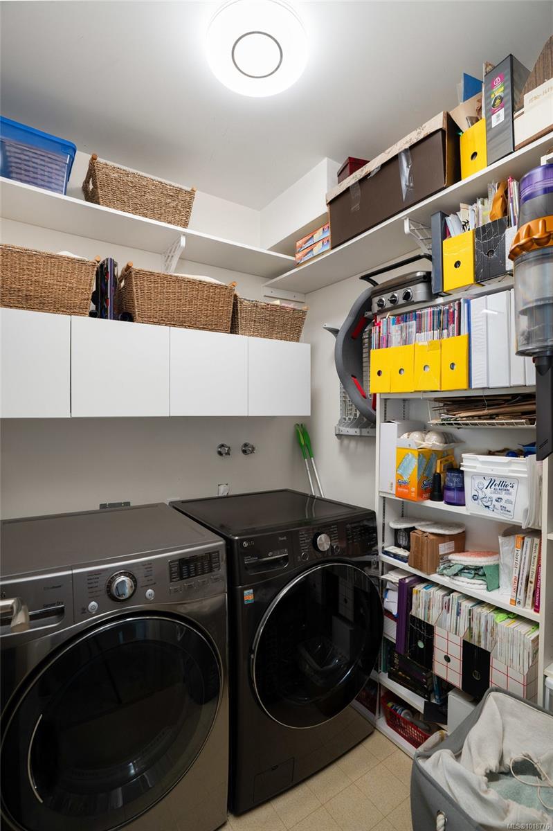 50 Songhees Rd # 618