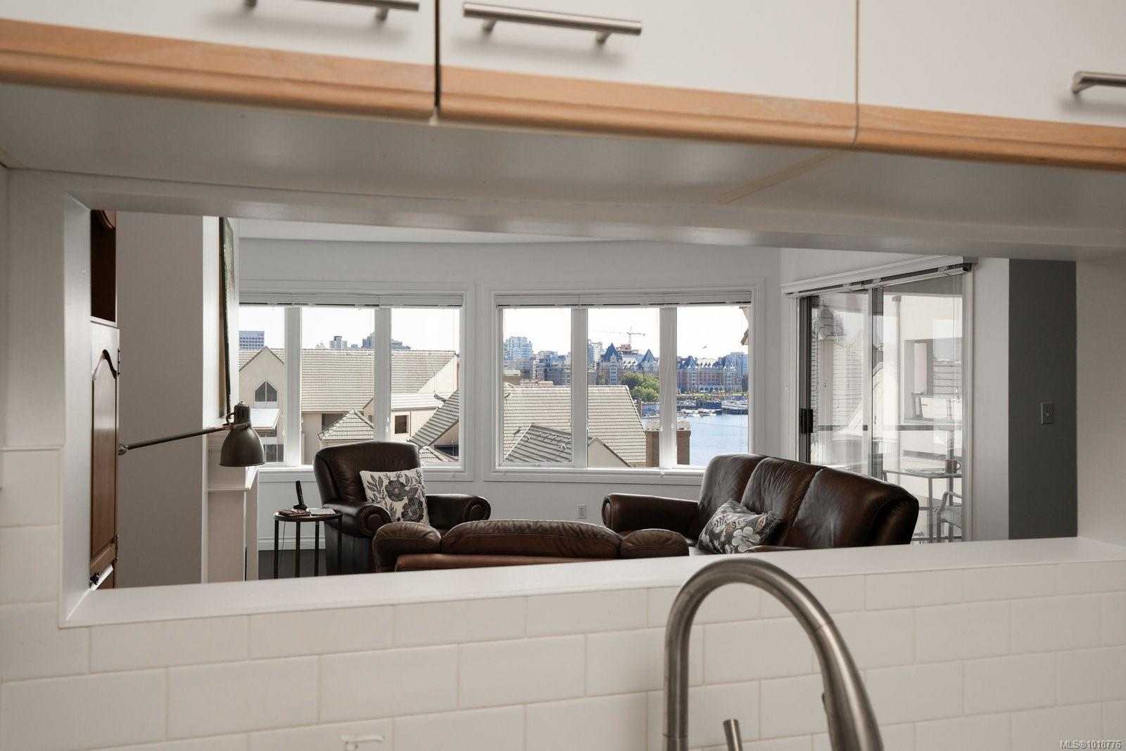 50 Songhees Rd # 618