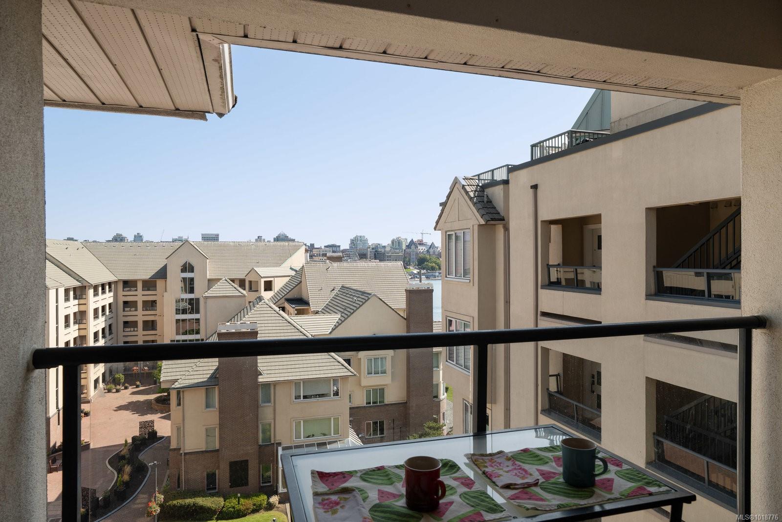 50 Songhees Rd # 618