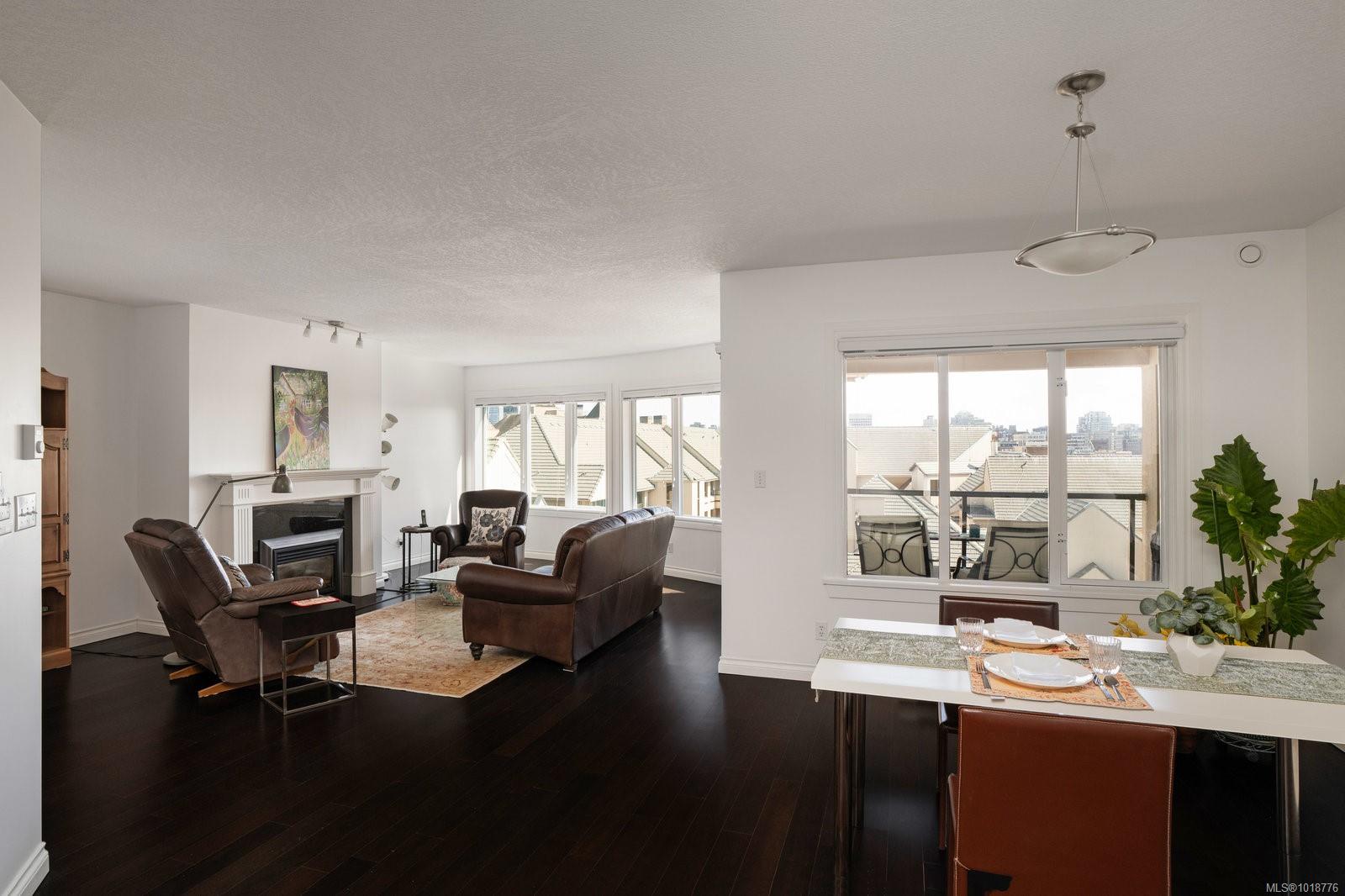 50 Songhees Rd # 618