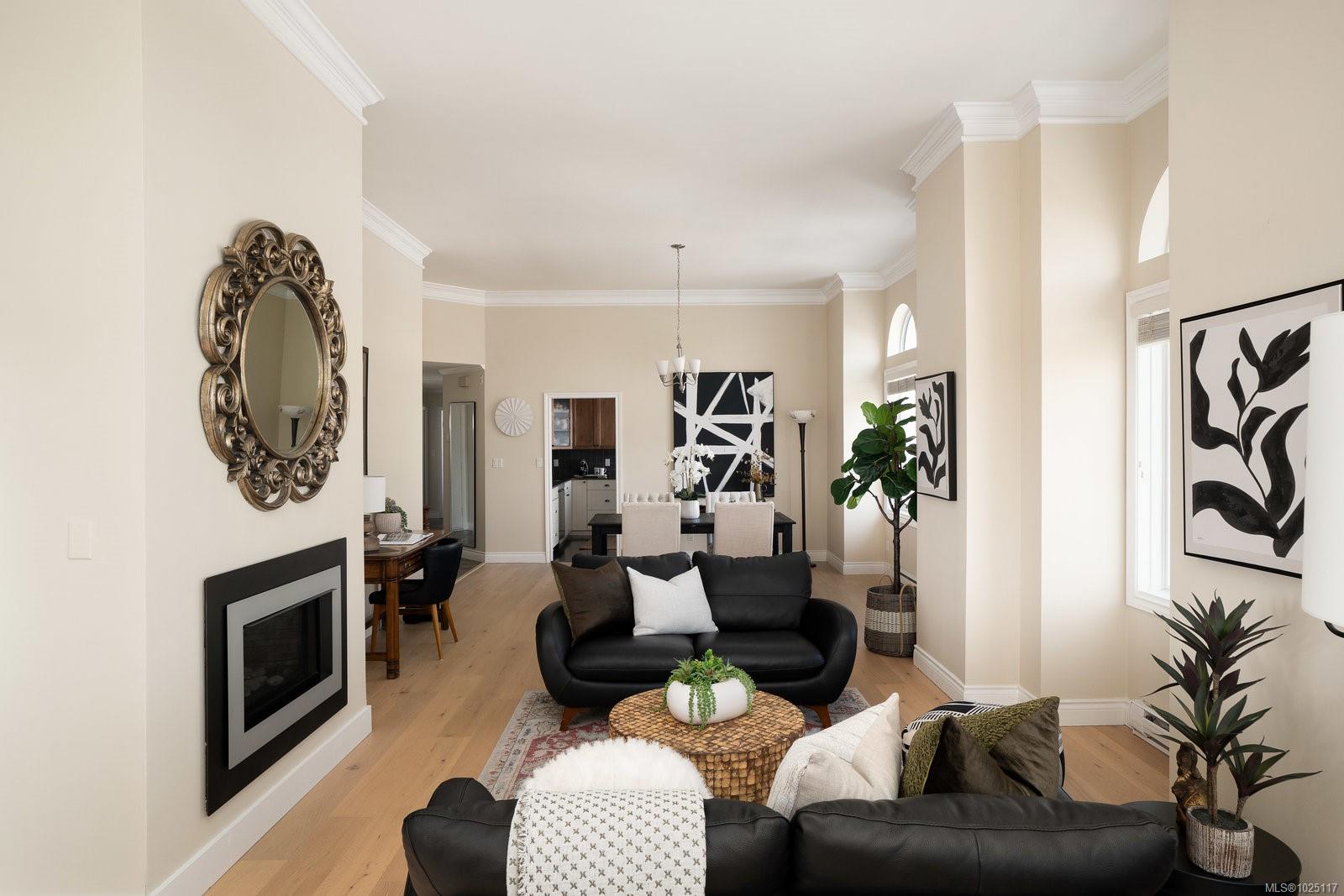 10 Paul Kane Pl # 518