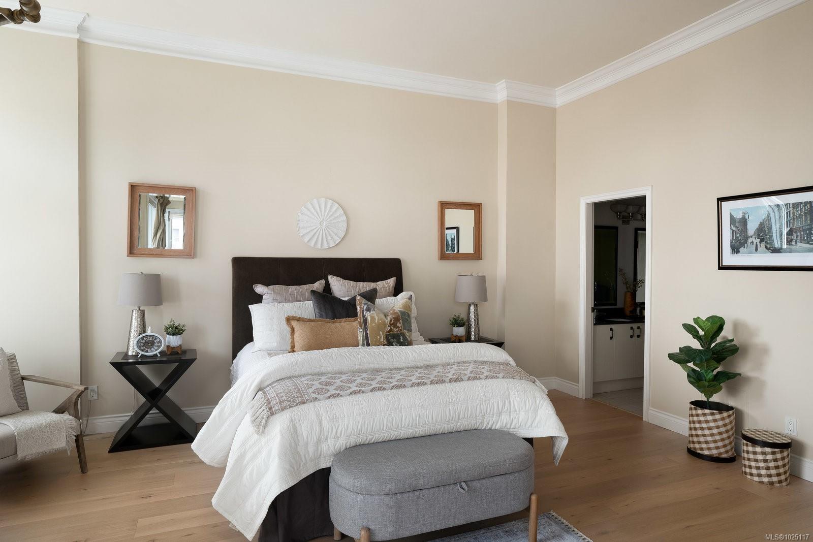 10 Paul Kane Pl # 518