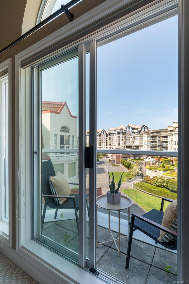 10 Paul Kane Pl # 518