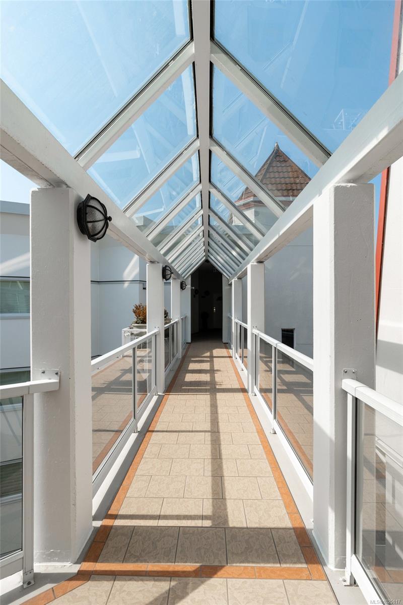 10 Paul Kane Pl # 518