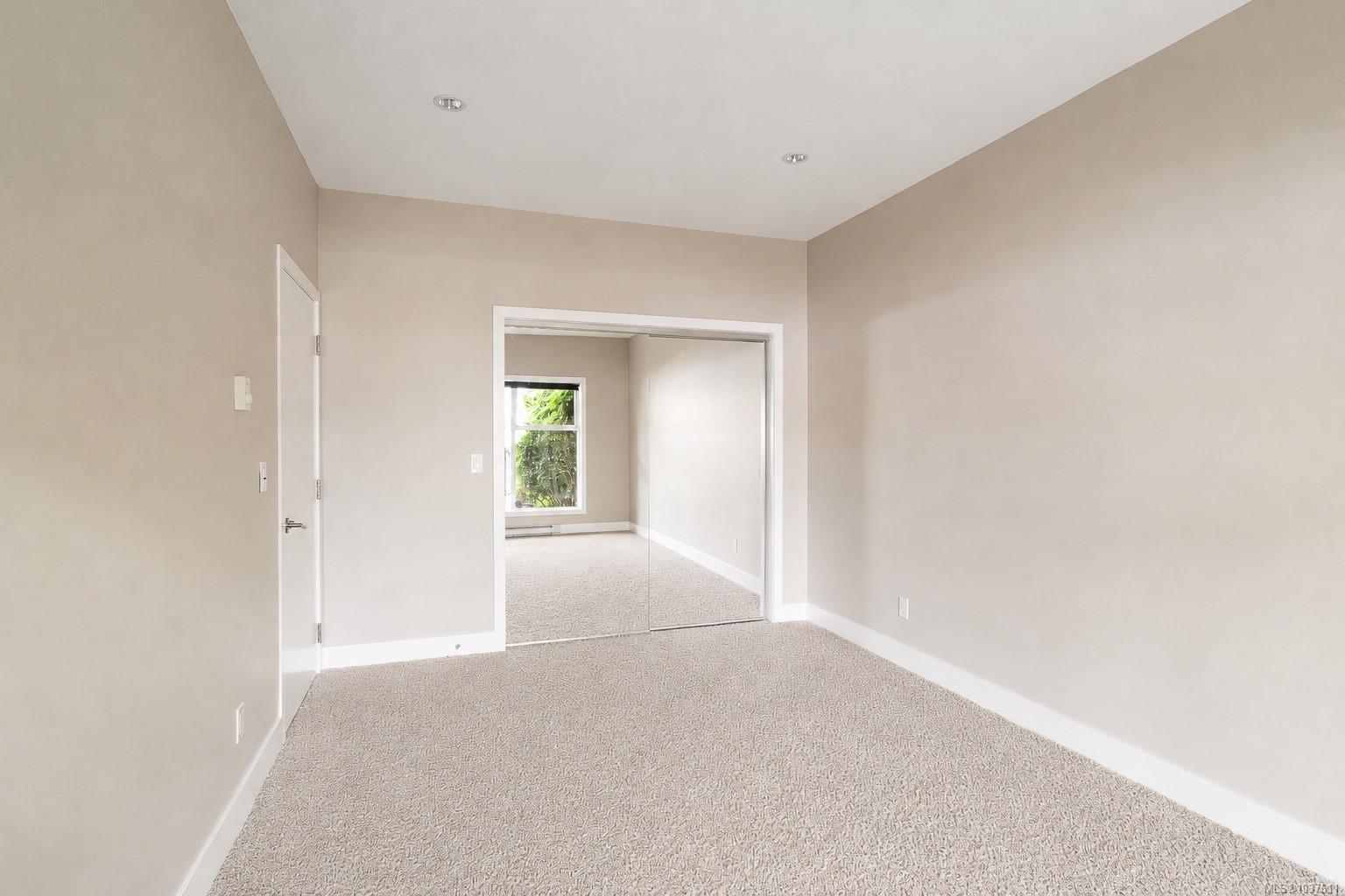 2591 Penrhyn St Unit: TH2