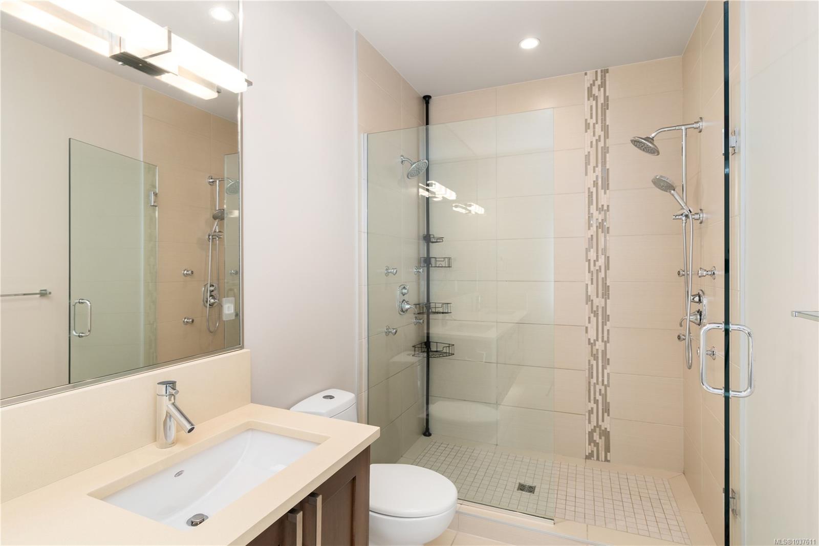 2591 Penrhyn St Unit: TH2