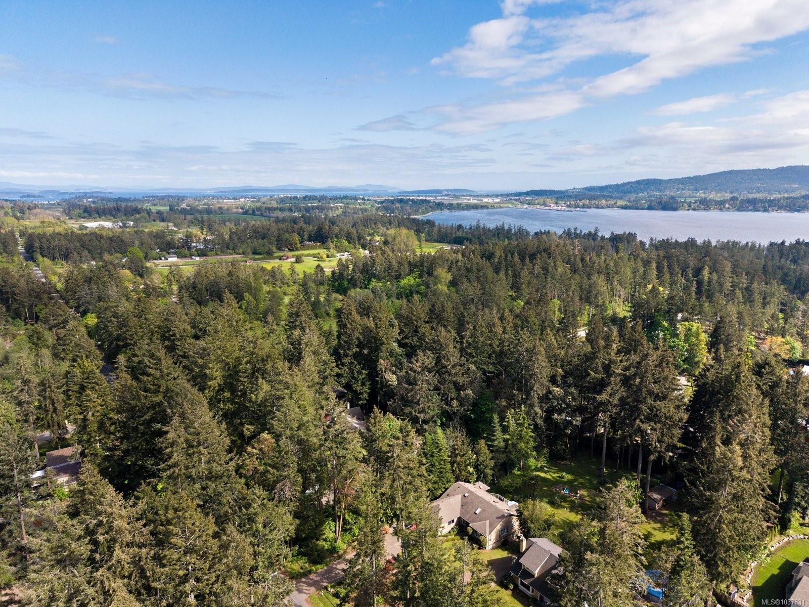 627 Downey Rd