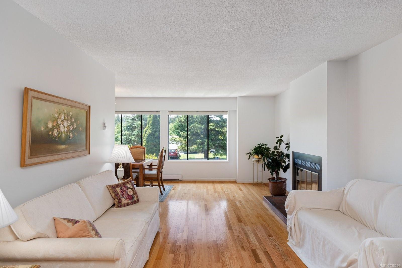 764 Mann Ave