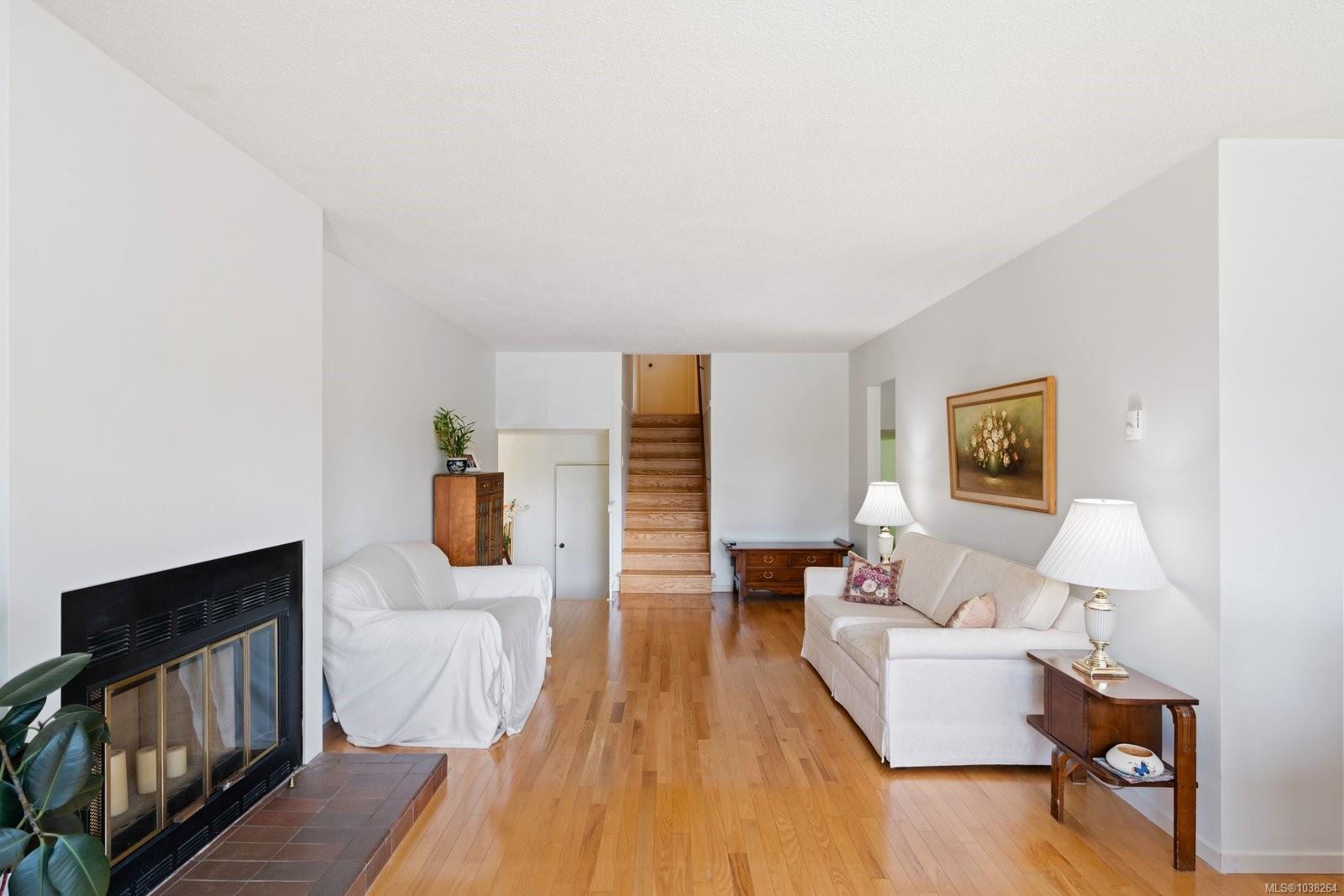764 Mann Ave