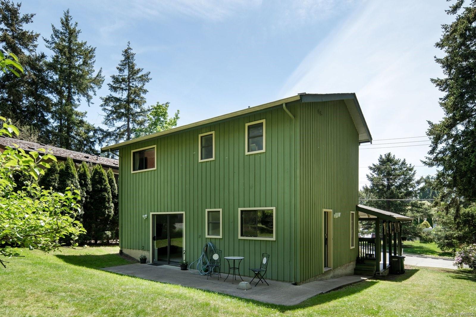 764 Mann Ave