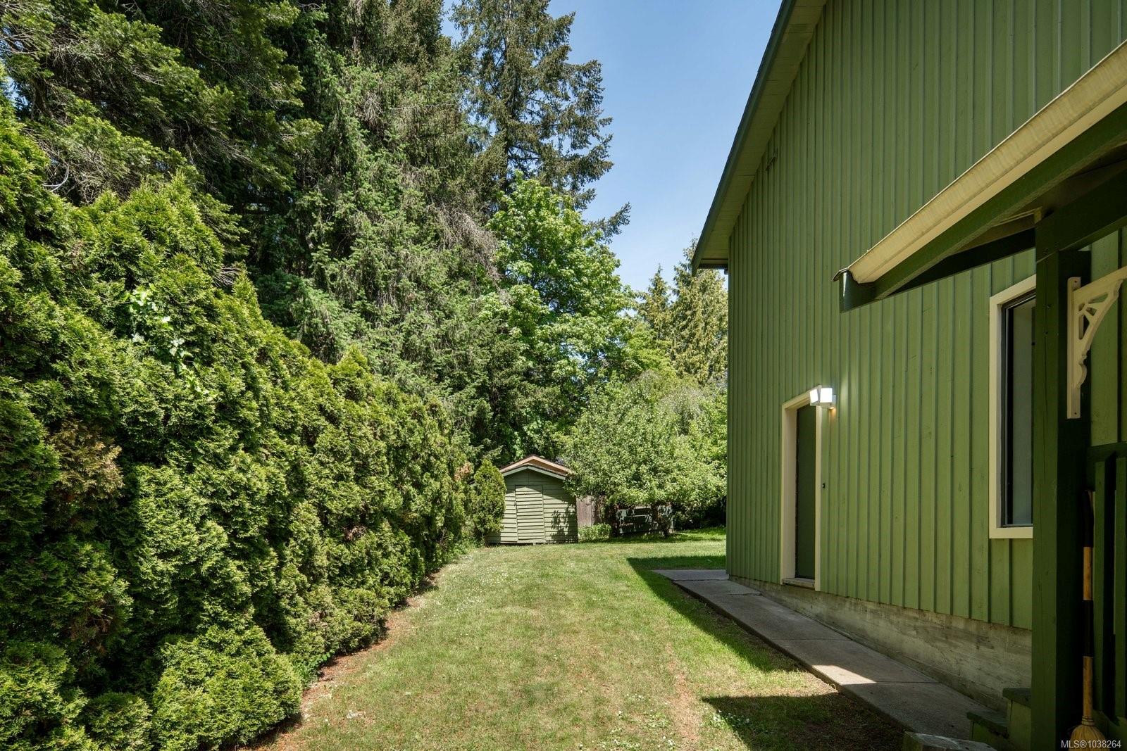 764 Mann Ave