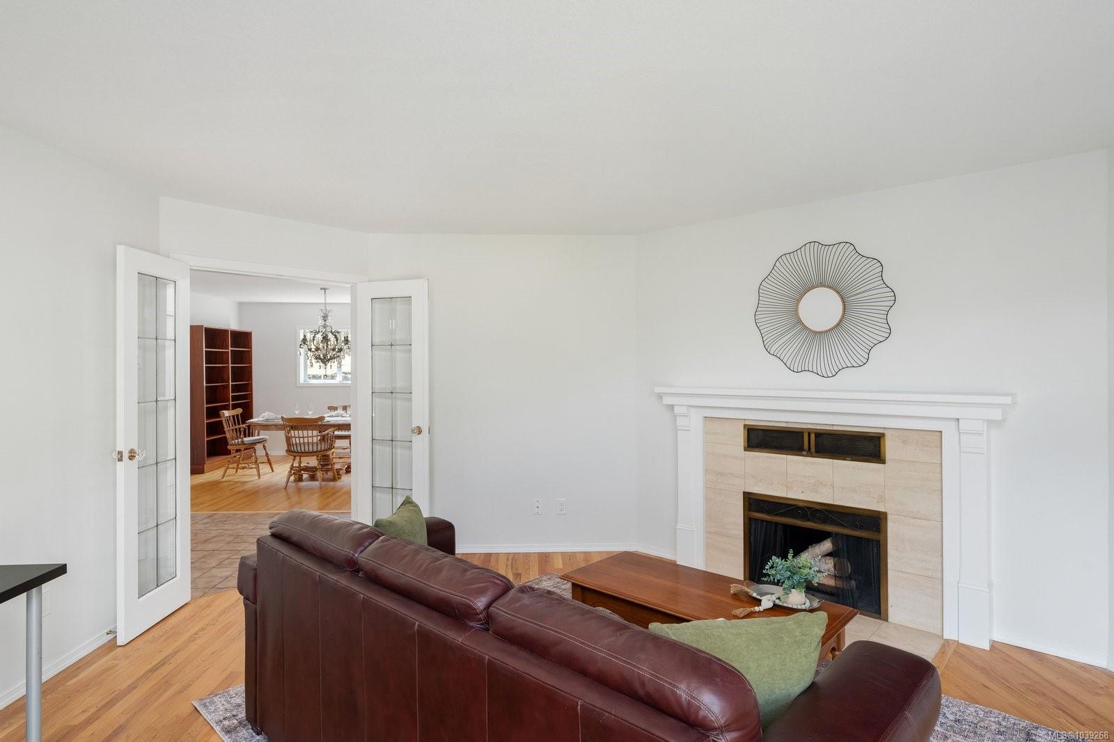 764 Richmond Ave