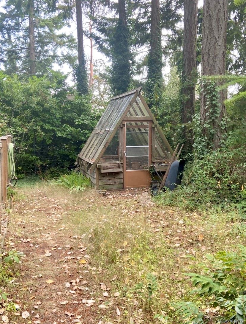 627 Downey Rd