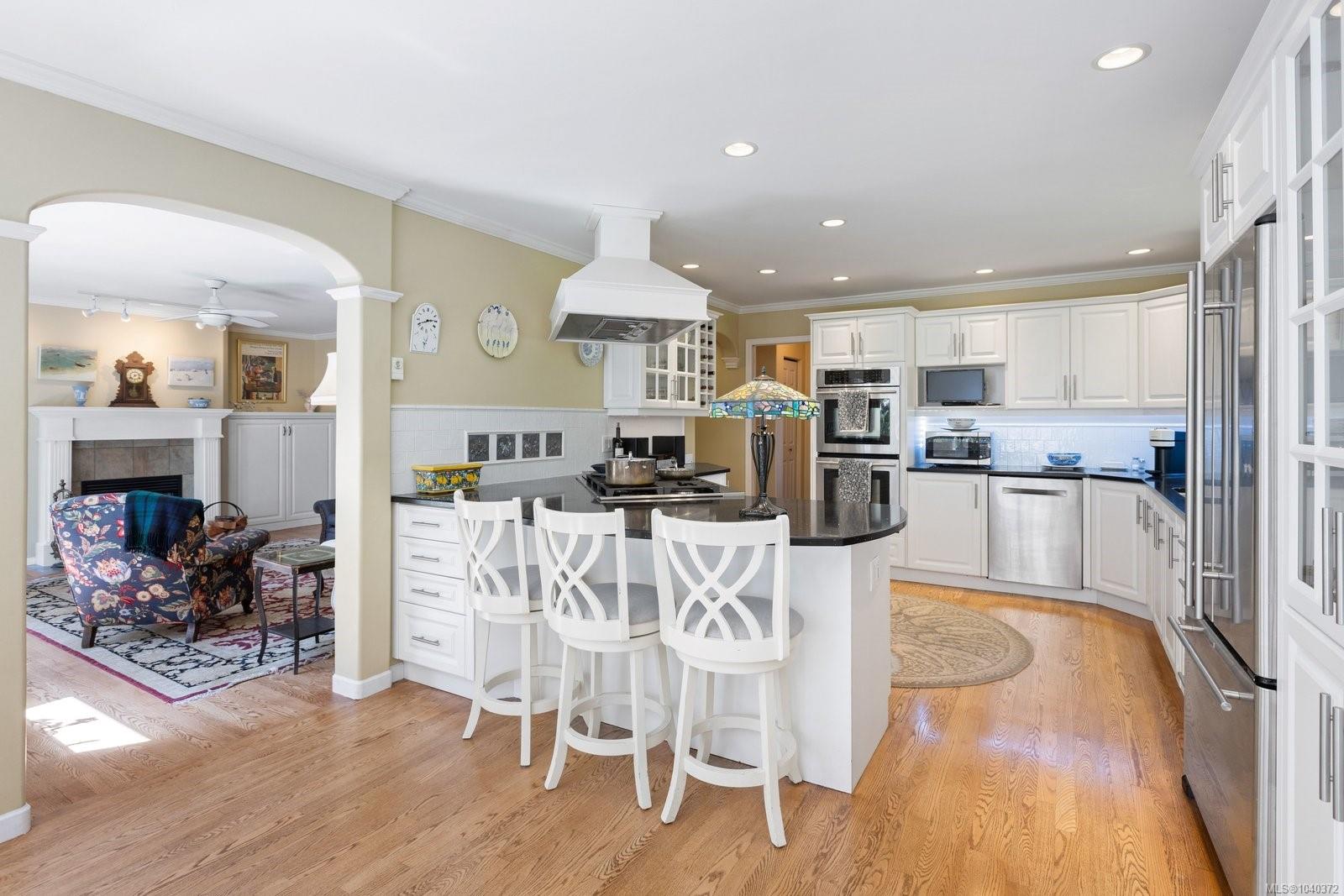 627 Downey Rd