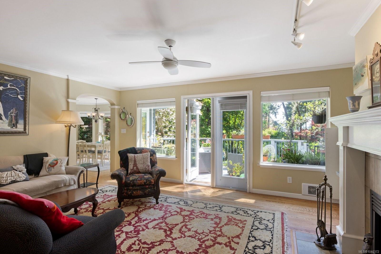 627 Downey Rd