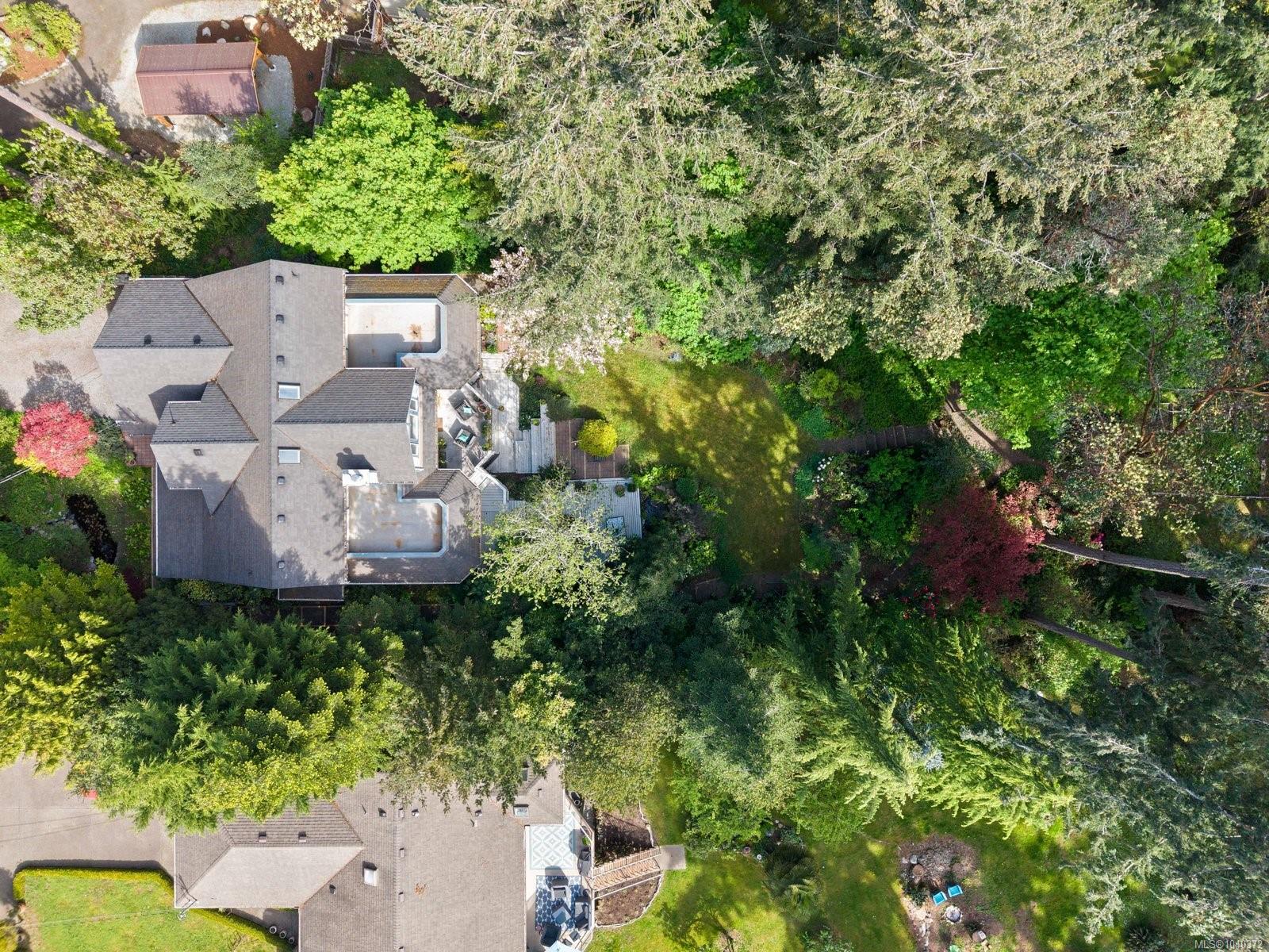 627 Downey Rd