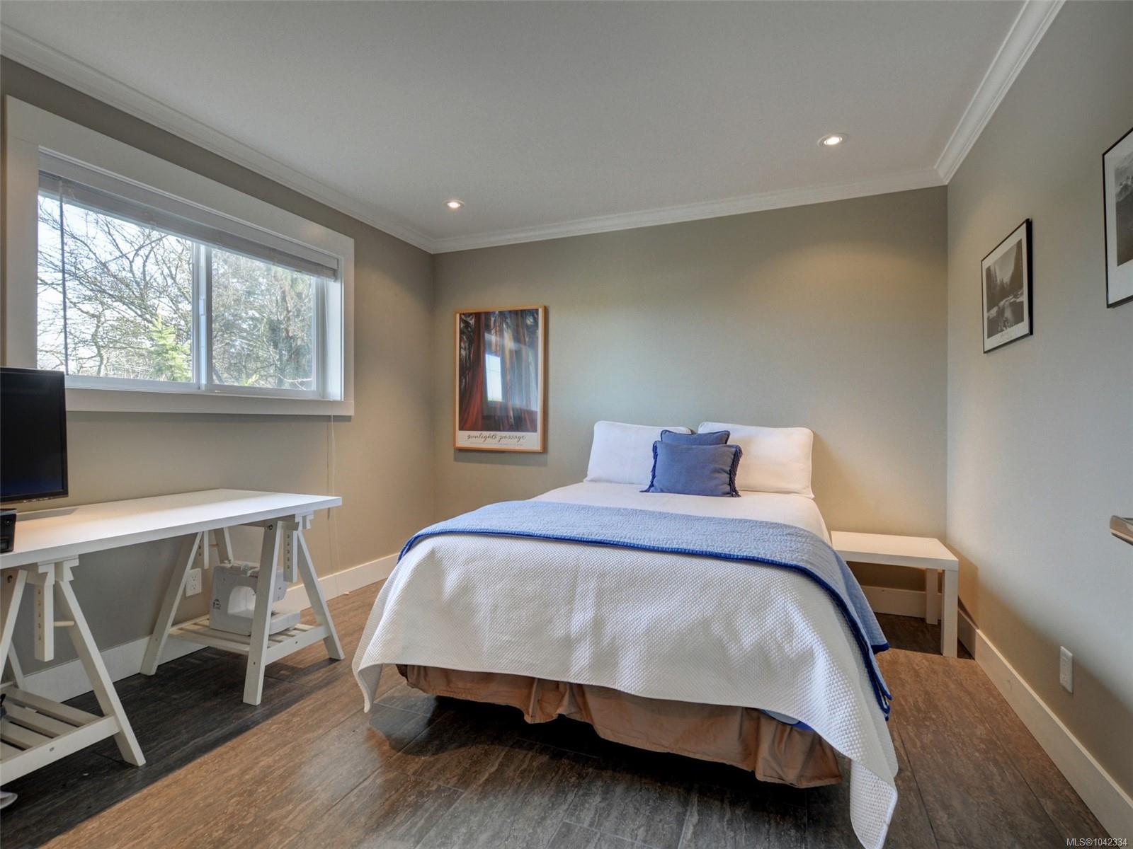 7224 East Saanich Rd