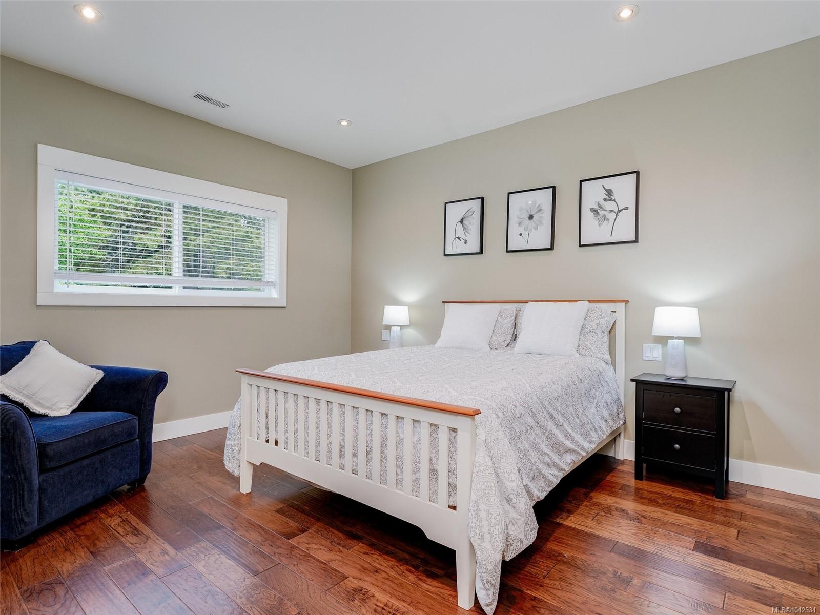 7224 East Saanich Rd