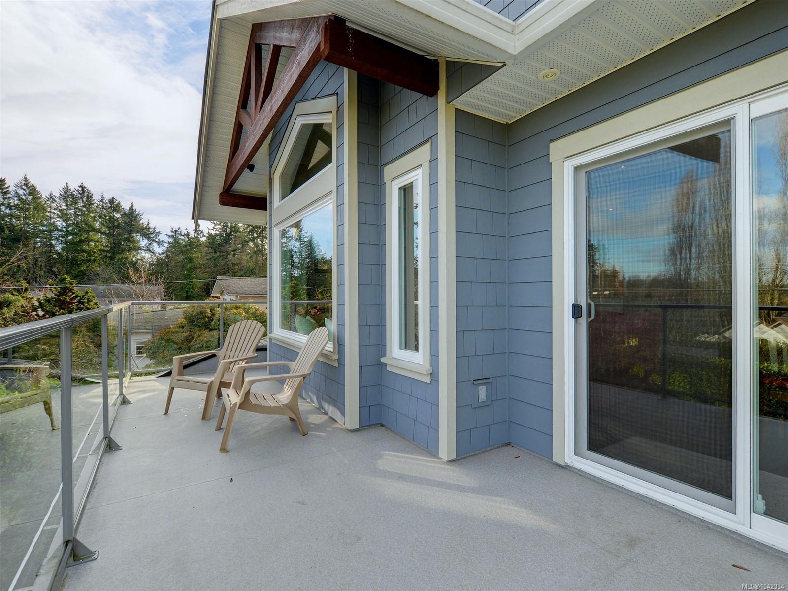 7224 East Saanich Rd