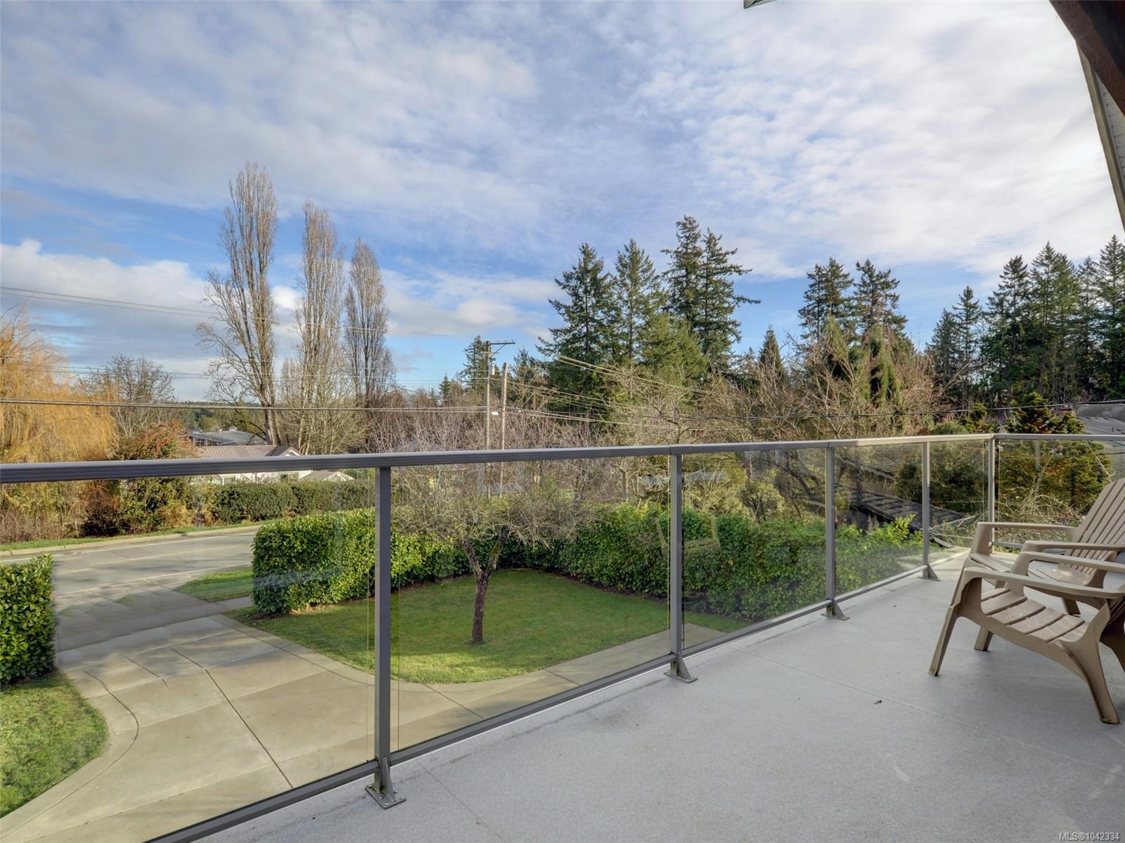 7224 East Saanich Rd