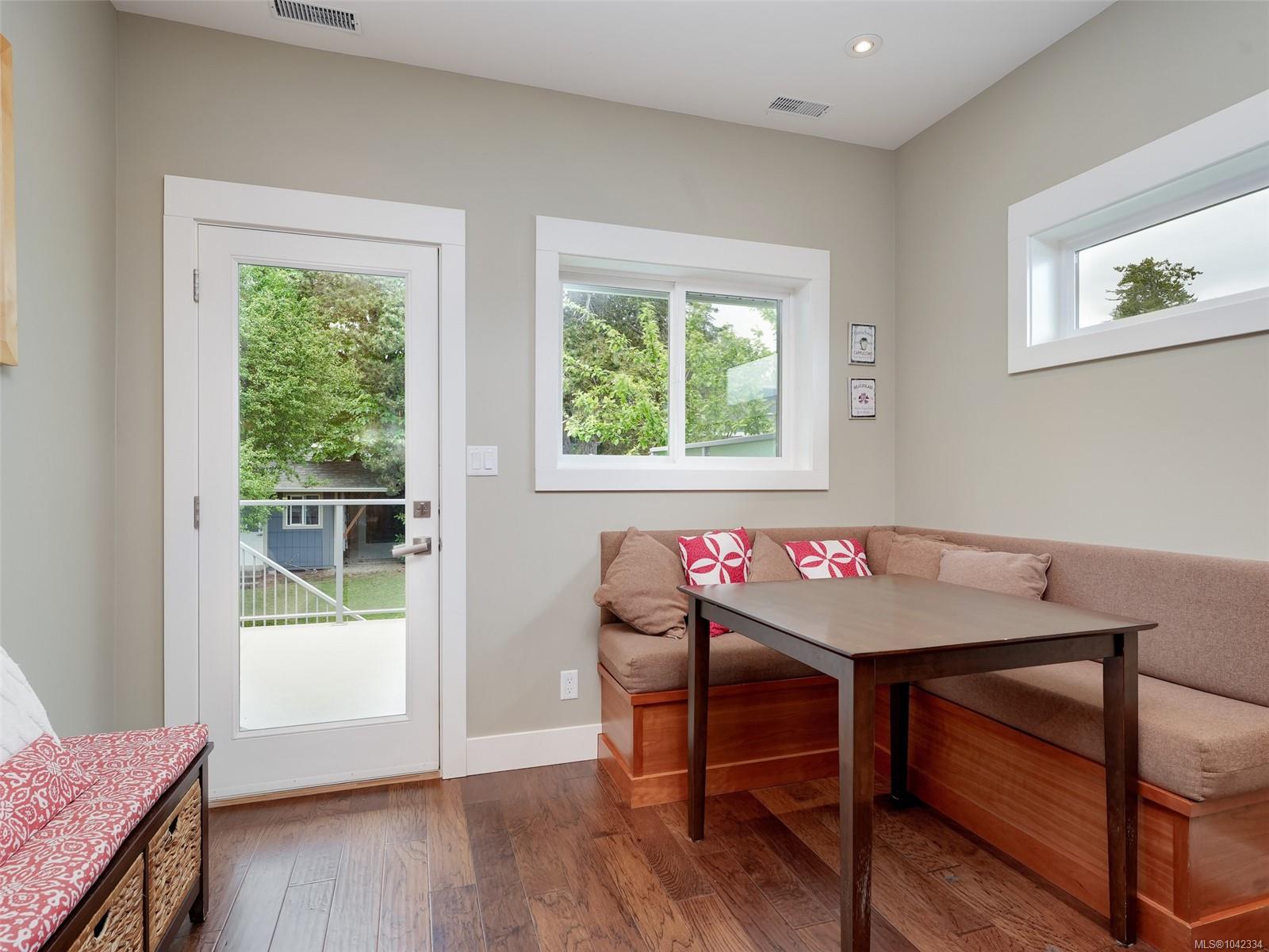 7224 East Saanich Rd