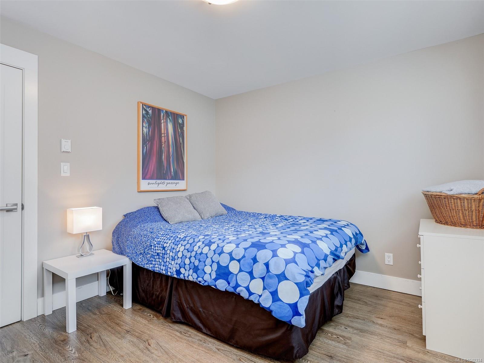 7224 East Saanich Rd